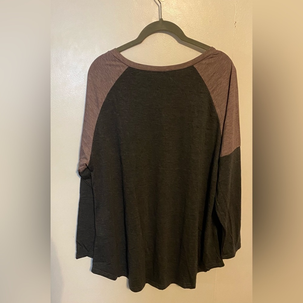 Gray Raglan Sleeve Color Block Sweatshirt - Picture 5 of 7